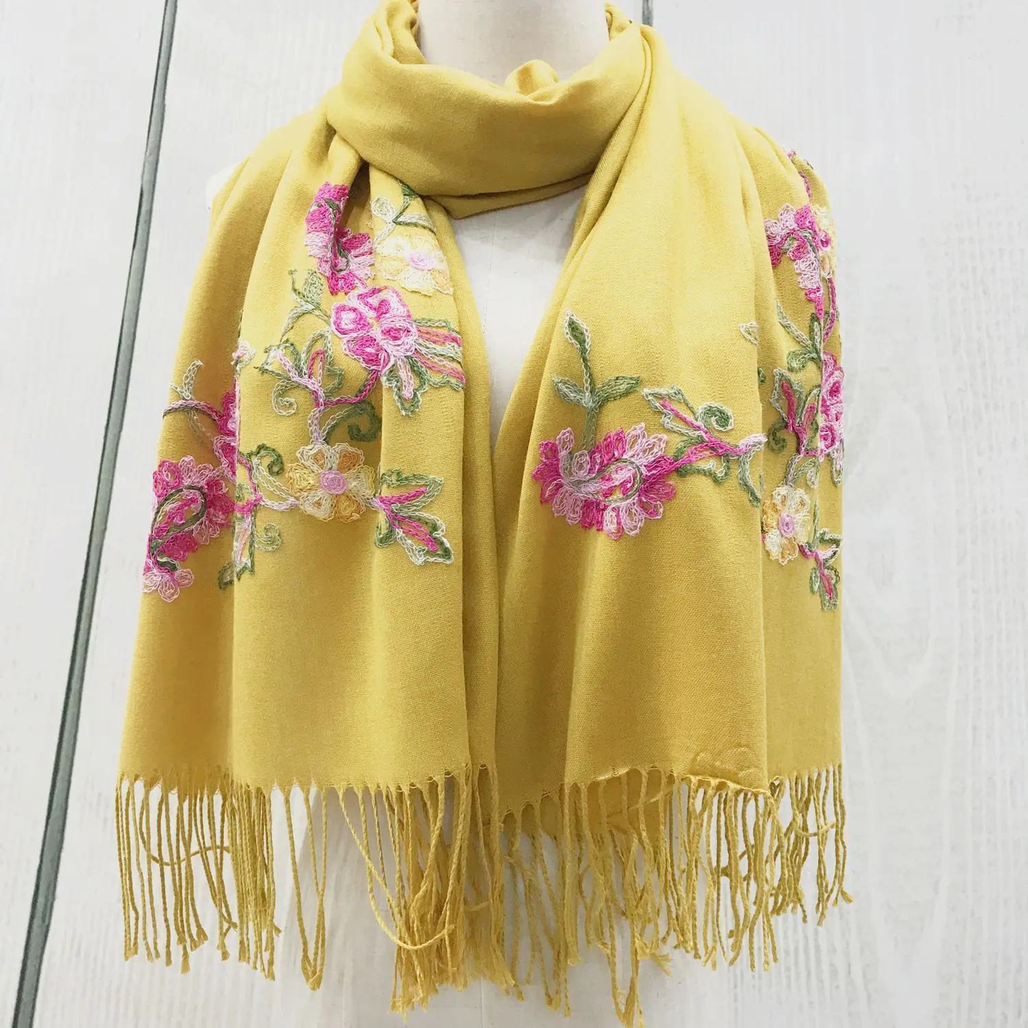 Горячая новинка 2019 женский шарф с вышивкой в этническом стиле имитация кашемира