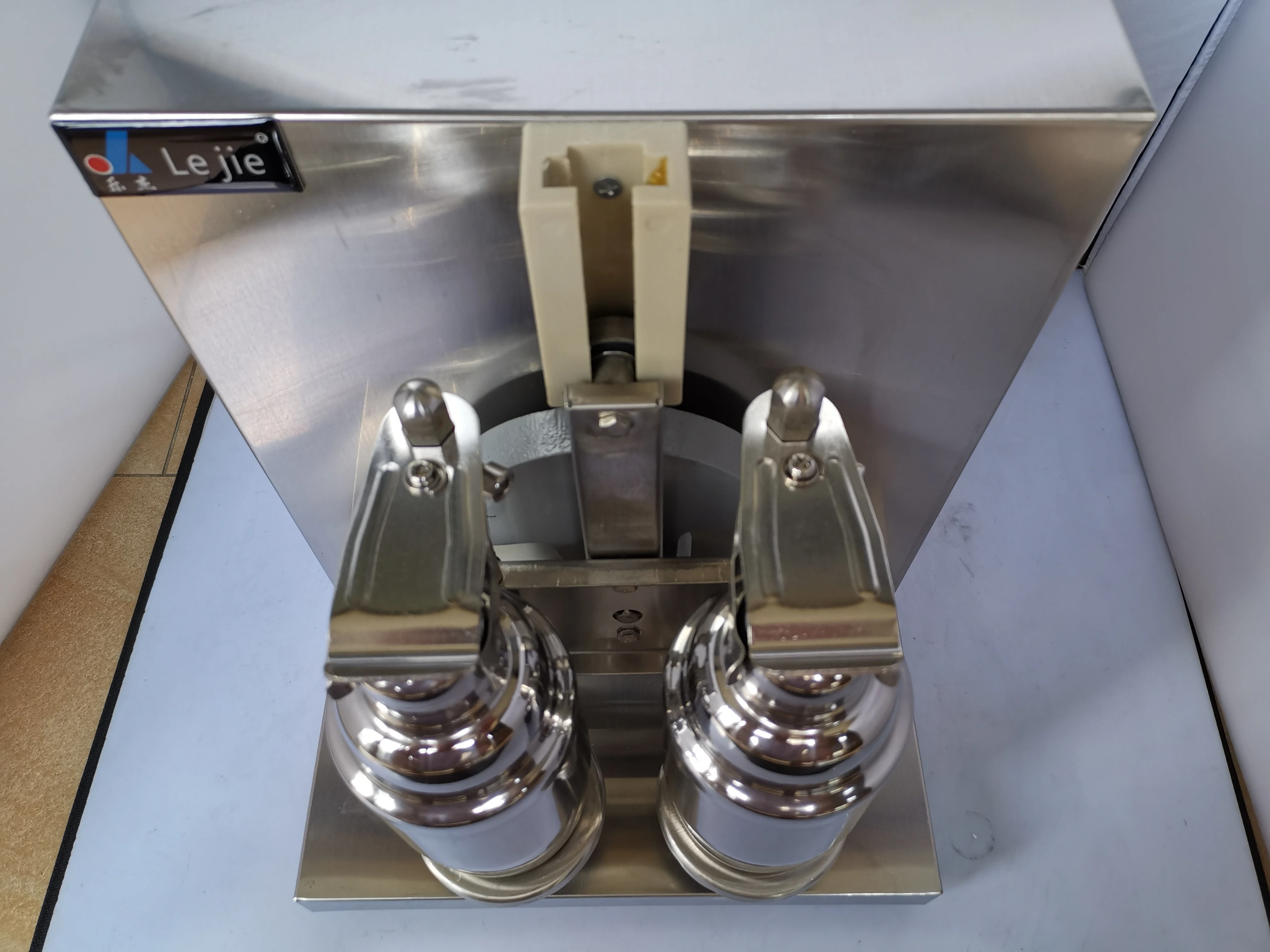 Автоматический шейкер с двойной рамой для чая и молока Вибрирующая машина + 2 шт.