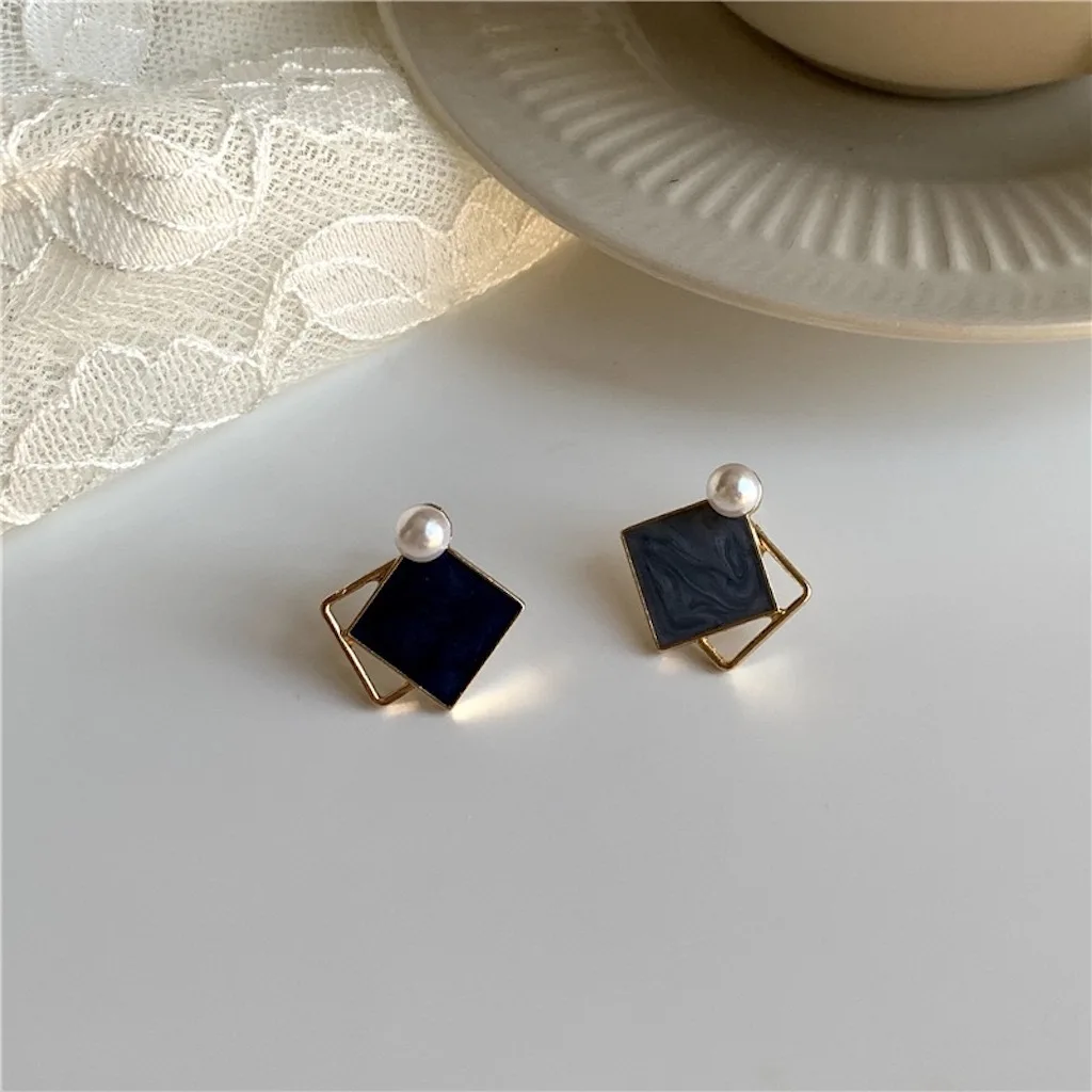 

7Rings Trendy Geometric Fashion Style Metallic Square Pearl Ear-Clips and 925 Silver Stud Earrings for Women Jewelry Accessories