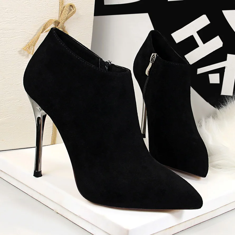 Сезон осень-зима Женские сапоги в европейском стиле модная женская обувь на