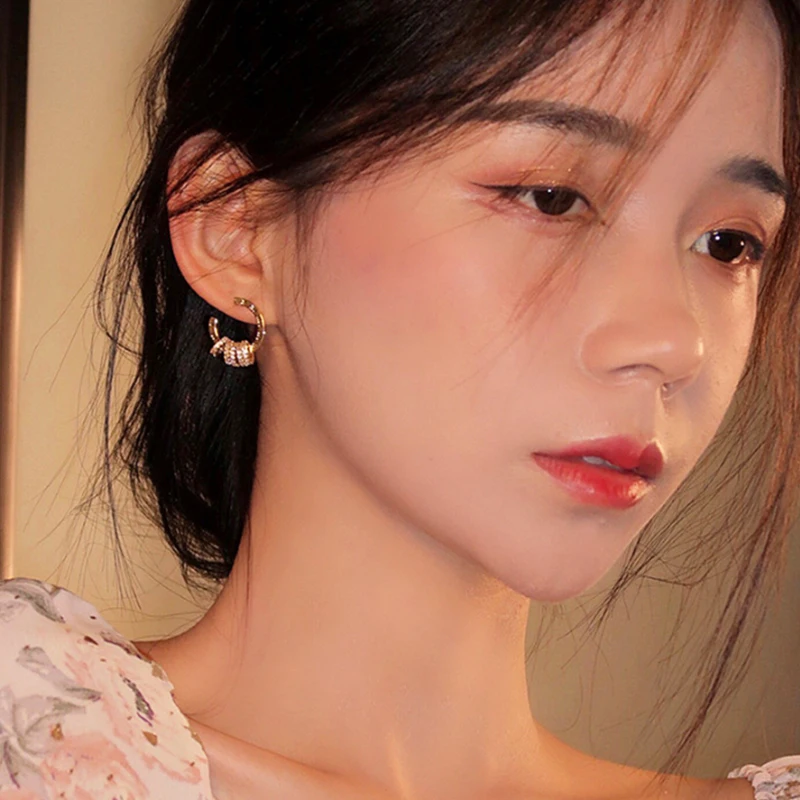 

New Korean Fashion Jewelry C- Shaped Micro-Inlaid Zircon Exquisite Gold Color Simple Stud Earrings
