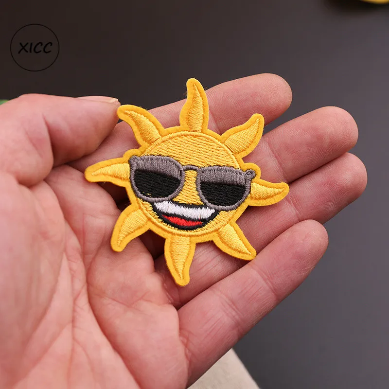 Аппликация для вышивки XICC с золотыми звездами и подсолнухами аппликация утюга