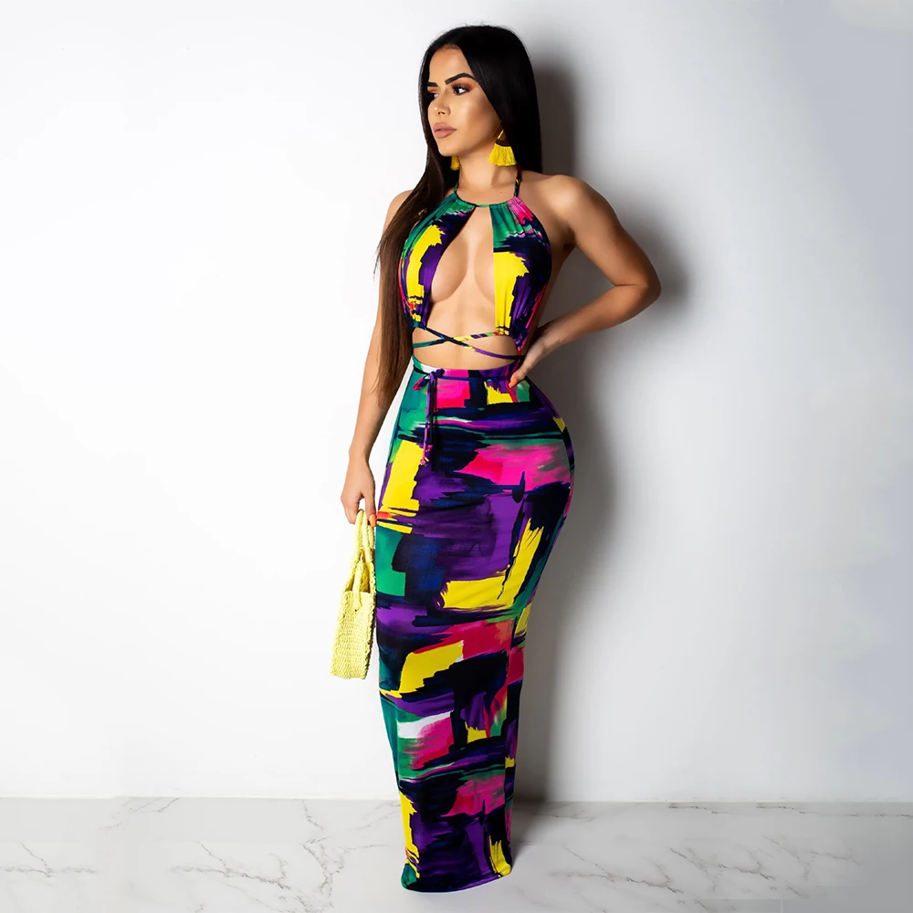 Женский сексуальный воротник хомутиком без спины с рисунком граффити в клетку