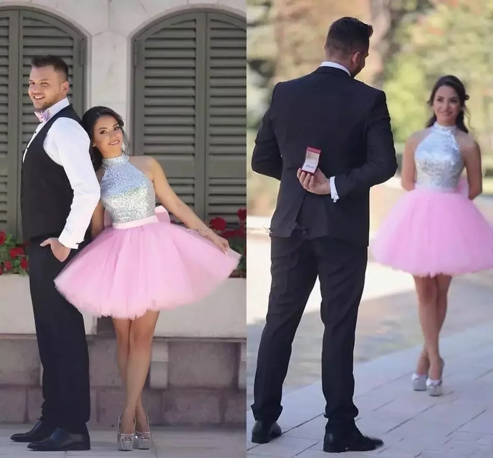 

Lovely Pink Short Homecoming Dresses High Neck Sequins Silver Puffy Skirt Cocktail Party Dresses Sparkly Arabic Prom Dress