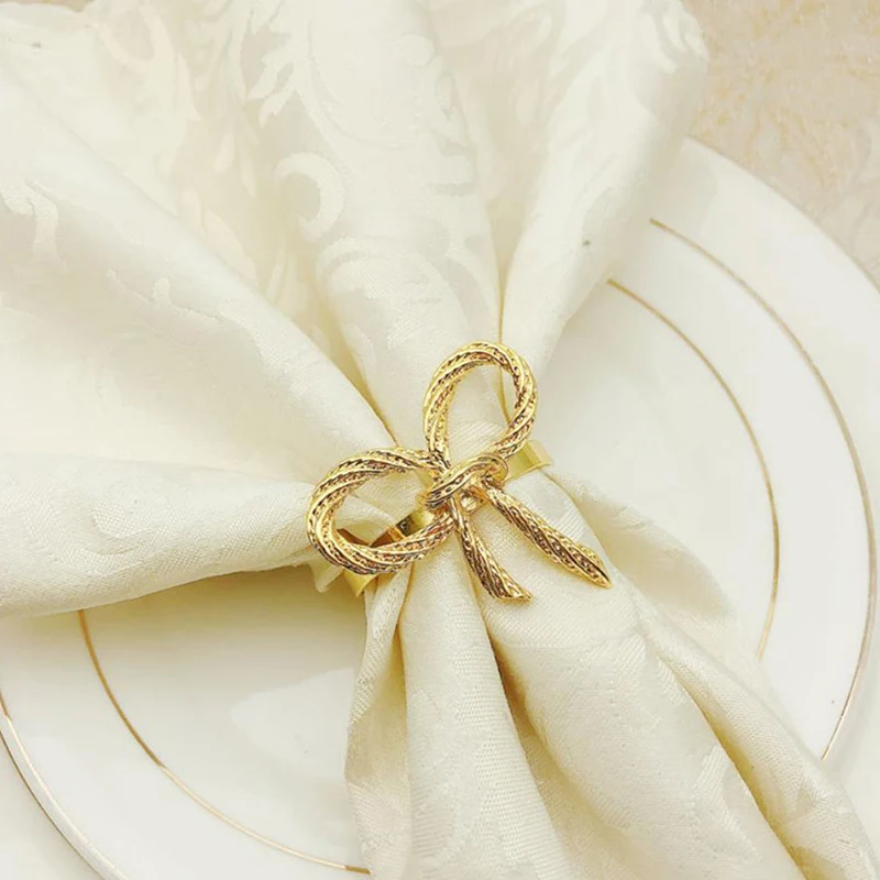 

1PC Hollow Out Bowknot Napkin Rings Metal Silver Napkin Holder for Table Decoration Napkin Elegant Buckle Party Supplies