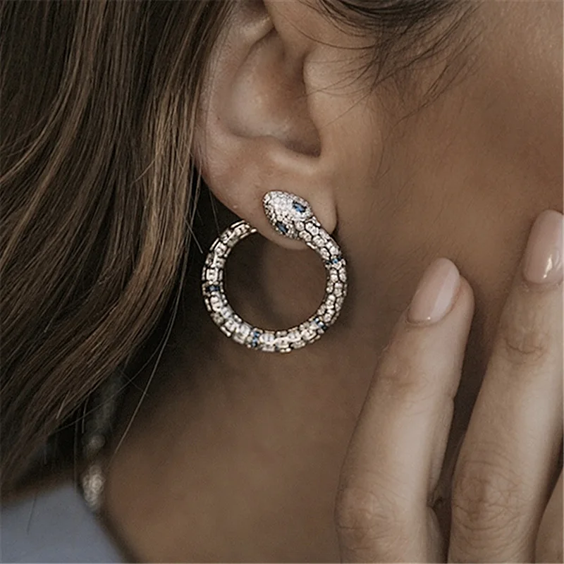 

Новинка, Лидер продаж, высококачественные круглые серьги в виде змеи, темпераментные серьги из серебра пробы с микро-инкрустацией из циркон...