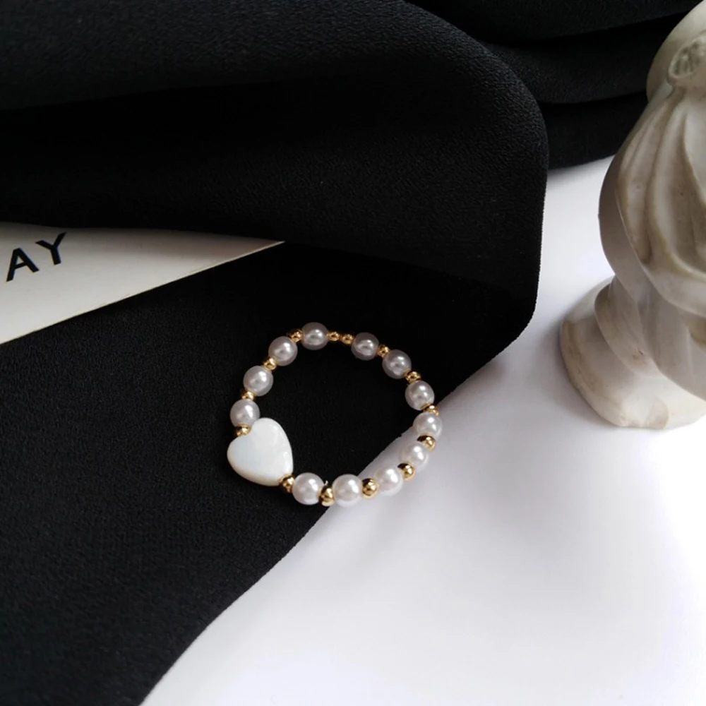 

2021 Retro Fashion Simple Women Heart-Shaped Ring Imitation Pearl Finger ring Jewelry Punk Women Jewelry For Party Gift Ring