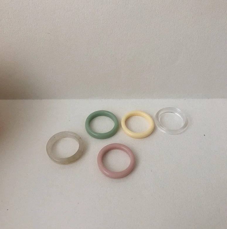 

2PCS/5PCS Rings Korea 2020 Chic Colorful Transparent Resin Acrylic Rings Hot Color Light Ring Women Party Jewelry Ring Set