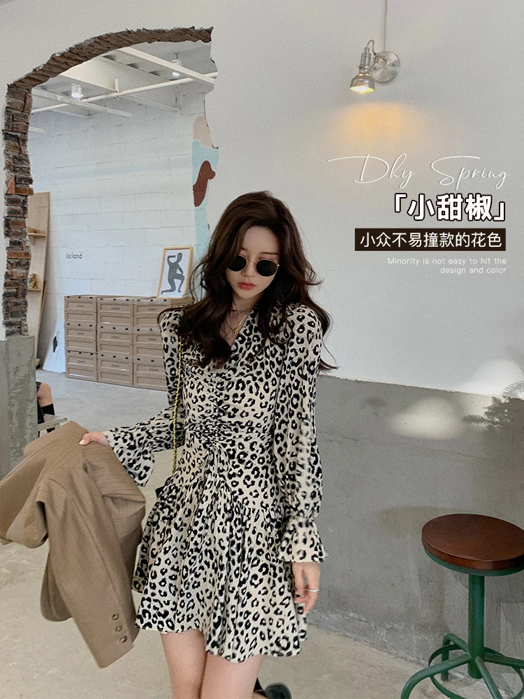 

Big flower dahy retro port wind high waist thin leopard print v collar skirt French shredded flower chiffon dress female spring
