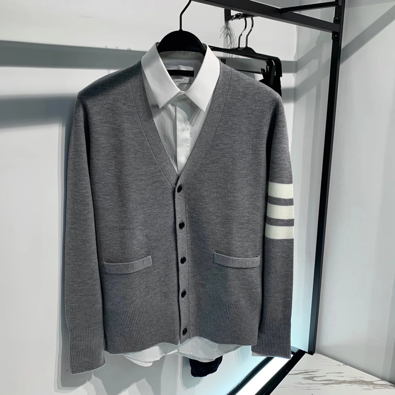 

New 2021 High Men Luxury Classic Embroidered Striped Knit Casual Sweaters Cardigan Asian Plug Size High quality Drake #N420