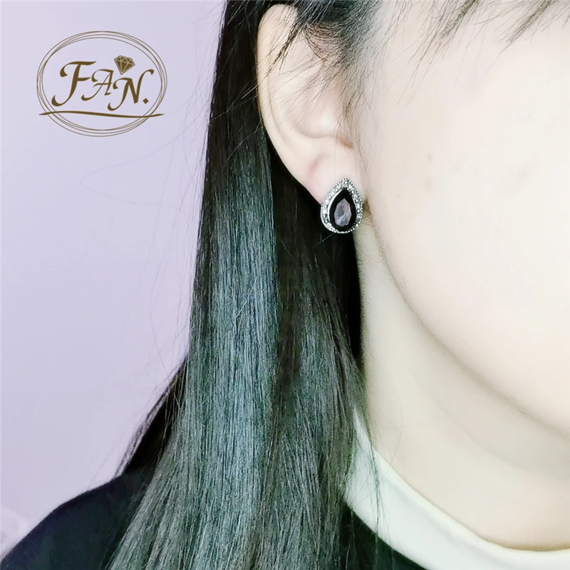 

2020-2021 Trend Vinage Style on Sale Dancing Party Girl Woman Black Obsidian Water Drop Shape Temperament Fashion Stud Earrings