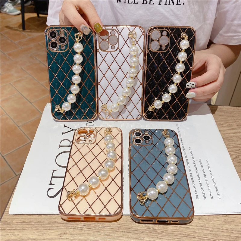 

Plating Pearl Bracelet Soft Phone Case For iPhone 11 12 Xs Pro Max MiNi X Xr 8 7 Plus Soft Silicone Protective Shell