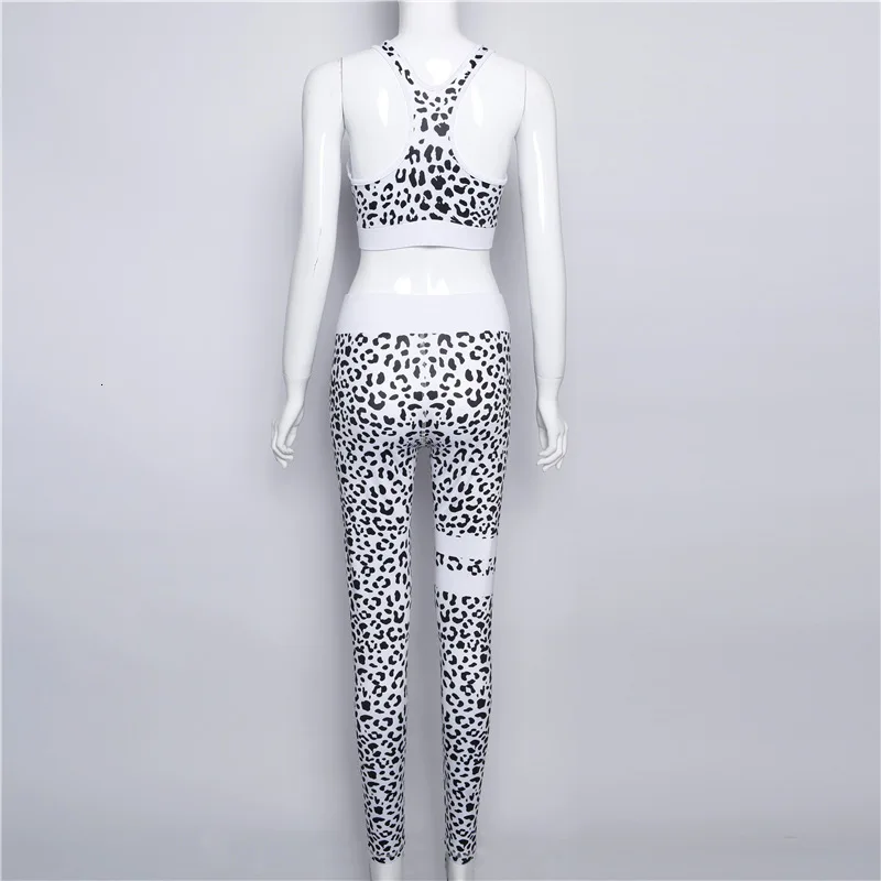 

2020 Autumn New Gym Women Yoga Suit Leopard Print Vest High Waist Trousers Split Set Sexy Female Tight Leggings