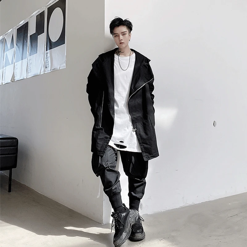 Ветровка мужская средней длины на молнии с капюшоном | Мужская одежда