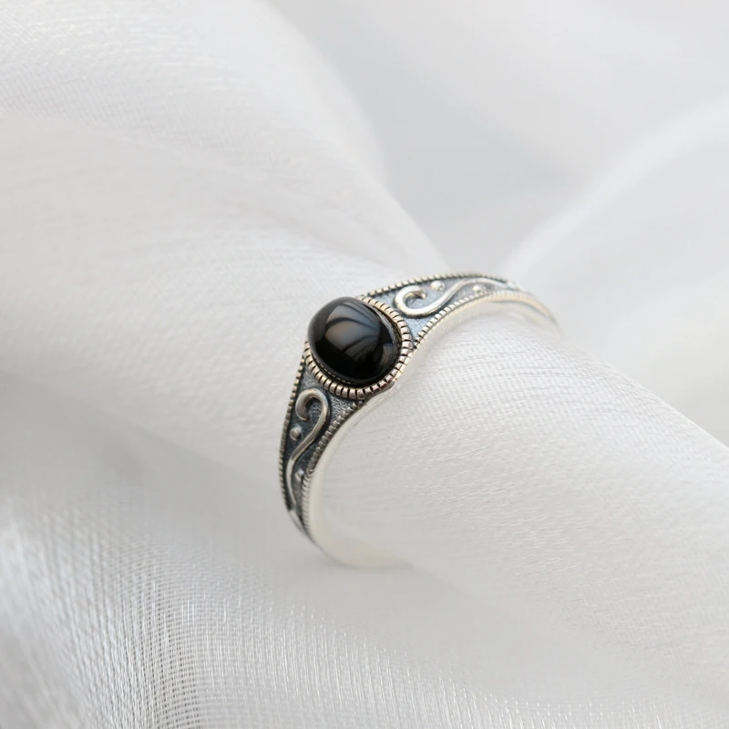 Подлинное женское серебряное кольцо с подвеской в стиле ретро инкрустированное