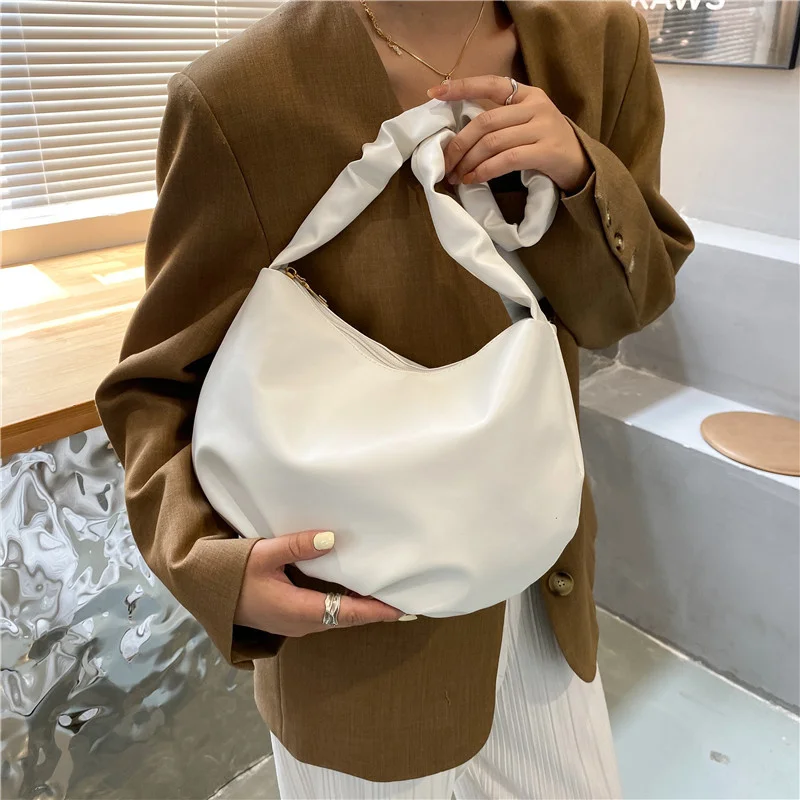 

Soft Cloud Bag New One Shoulder Bag Fairy Student Armpit Bag Female Pleated Handbag
