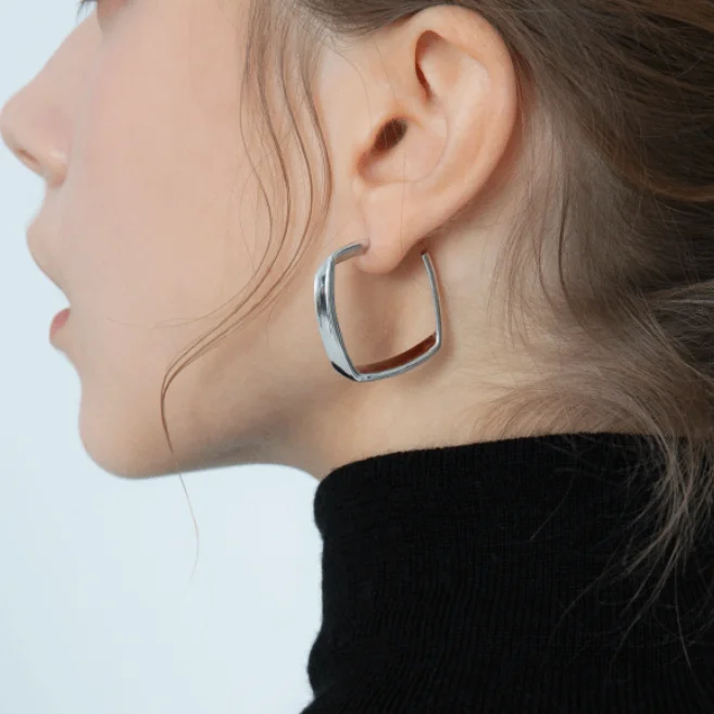 

Mini Korean Earrings For Women Fashion Jewelry Simple Elegant Small Gold Stud Earring Girls Piercing Ear Jewellery Gifts