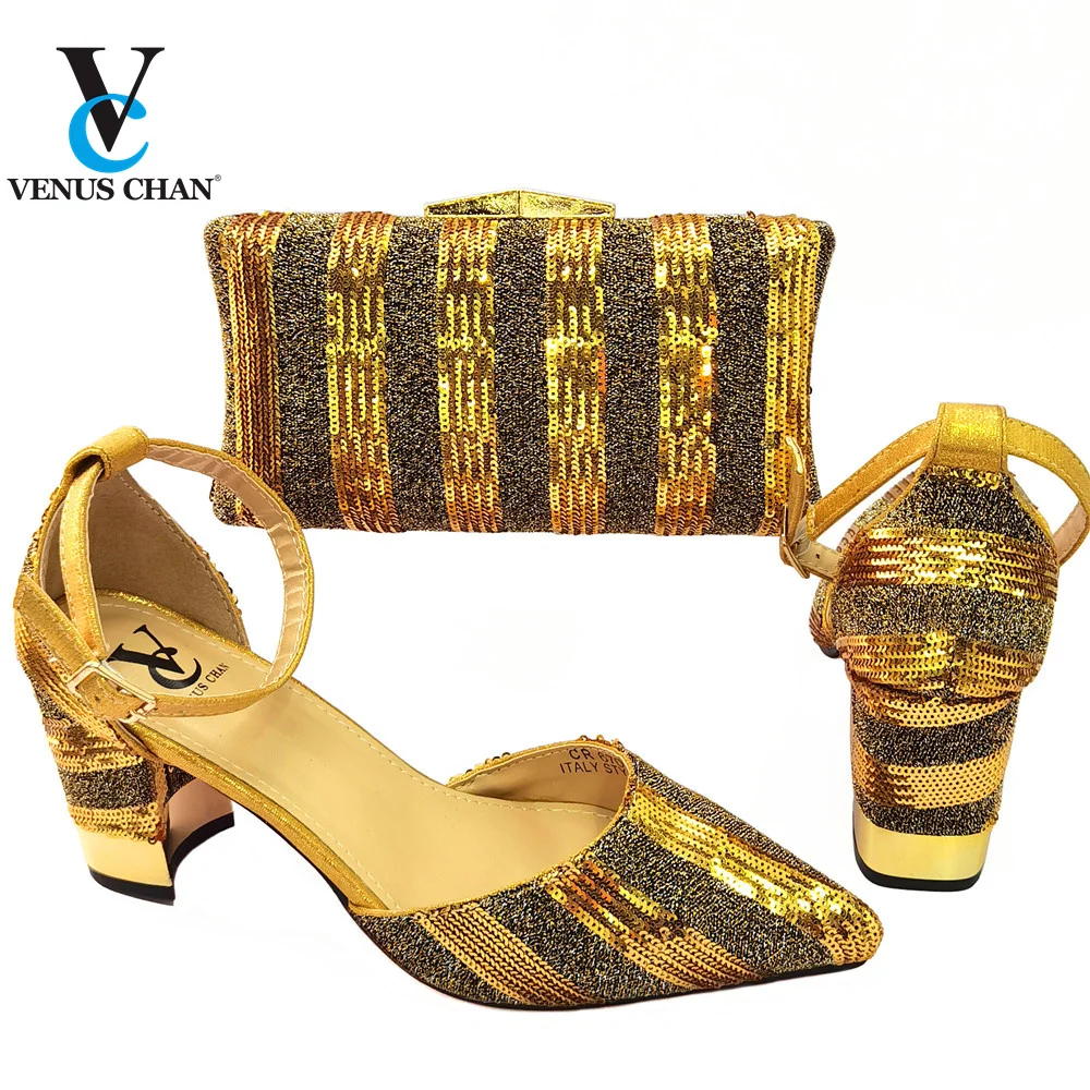 

Сандалии 2021 г., комплект из туфель и сумочки золотого цвета в итальянском стиле, свадебные туфли и сумки в африканском стиле с кристаллами