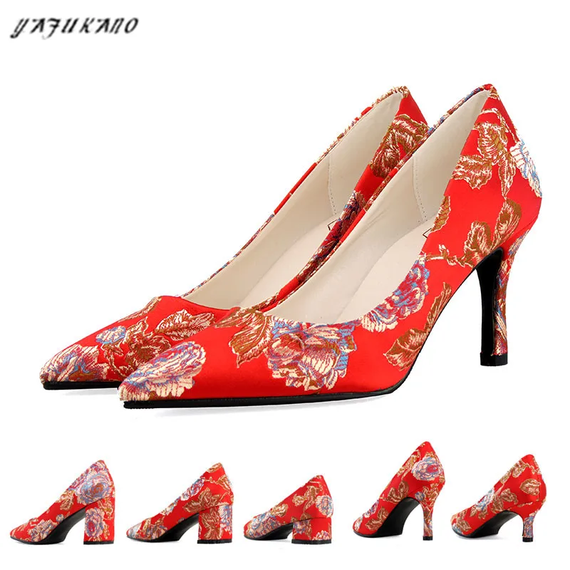 

Nation Embroidered Silk Satin Red Wedding Shoes Classical Xiuhe Shoes Chinese Style Thick-Heeled High Heels Stiletto Pumps 33-42