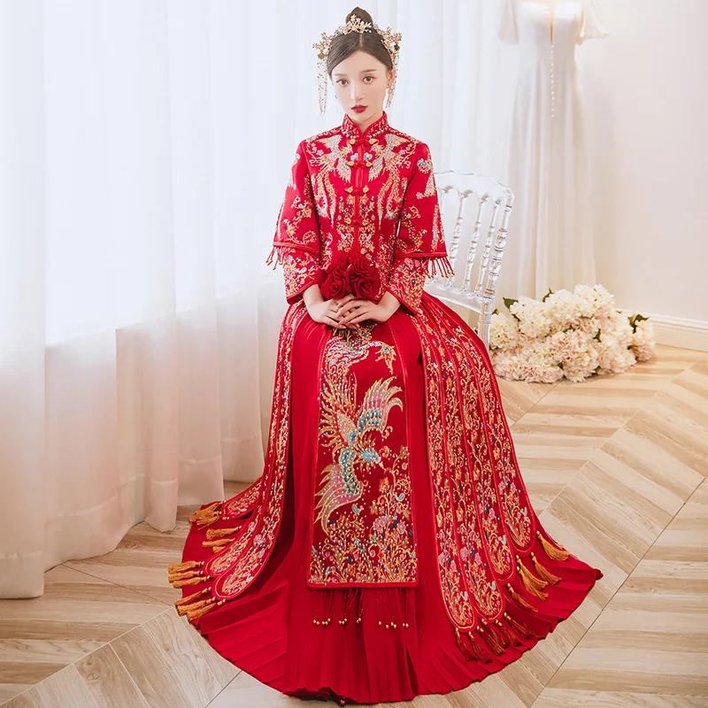 

Traditional Refined Stylish Marry Banquet Cheongsam Retro Chinese High Quality Phoenix Embroidery Bride Groom Wedding Dress