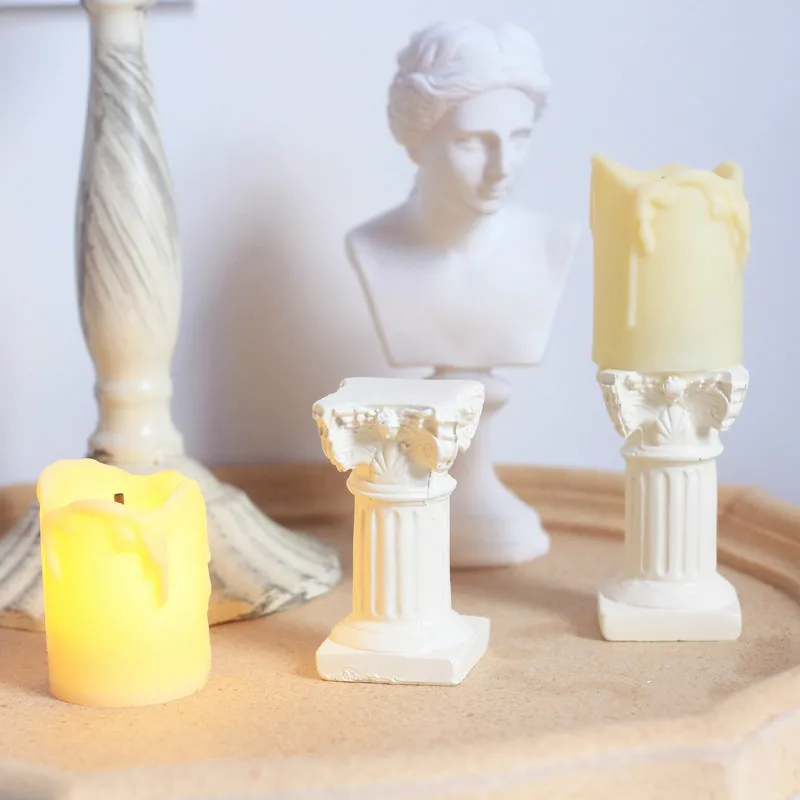 Мини подсвечник в ретро стиле электронный декоративный виде портрета римского