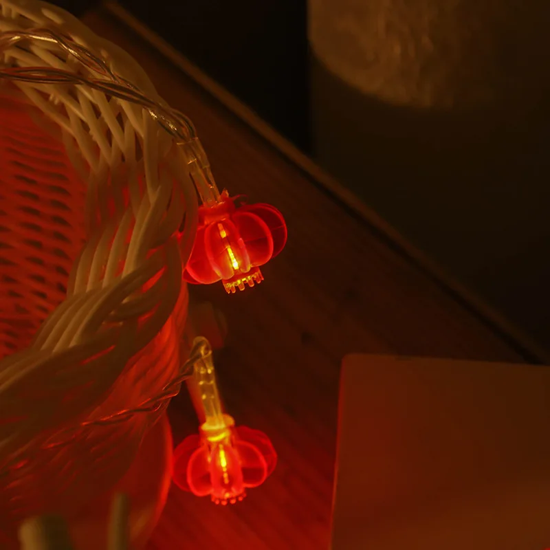 

LED Lighting Festive Decorative Small Lantern Chinese Red Lantern String Lamp