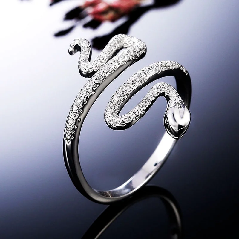 

Personality Snake Rings for Women Open Finger Punk Style Silver Color Bling Bling Exquisite Stackable Fashion Jewelry Ring