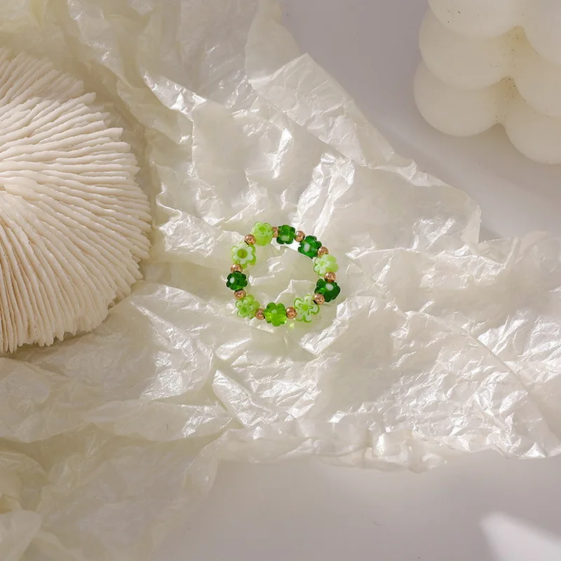 

2021 Vintage Colorful Beads Flowers Elasticity Rings for Women Handmade Elastic Round Beaded Finger Ring Girl Party Jewelry Gift