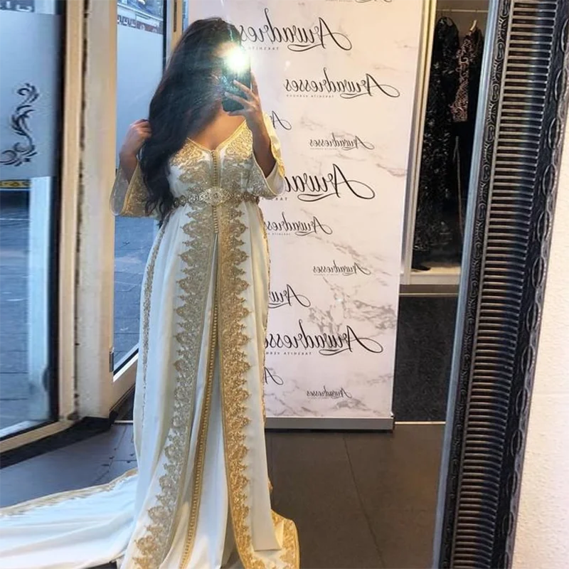 

Graceful White Moroccan Kaftan Evening Dresses V-Neck Long Sleeve Appliques Dubai Prom Dress Arabic Muslim Party Dress Custom