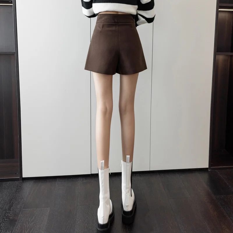 Шорты женские шерстяные с двумя пуговицами короткие брюки завышенной талией и