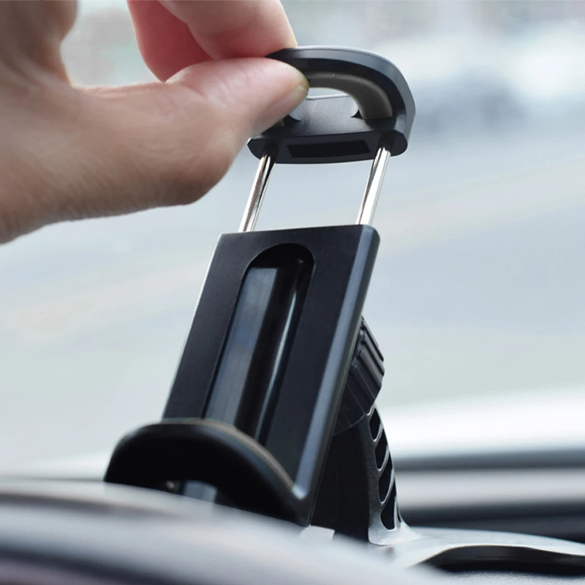 

Universal Car HUD Dashboard Mount Holder Phone Holder Adjustable Non-slip Stand for 4-5.8inch mobile phones/ PDA/ MP4