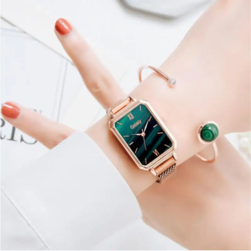 

Fashion new ladies watch alloy mesh belt small green watch Korean fashion ladies square head quartz watch female watch