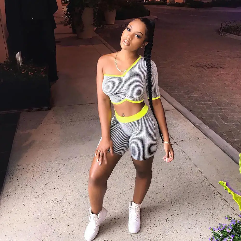 

Vertical Striped Print Two Piece Set Summer High Street Women Fashion Sexy Suit One Shoulder Short Tanks Tops And Shorts Outfits