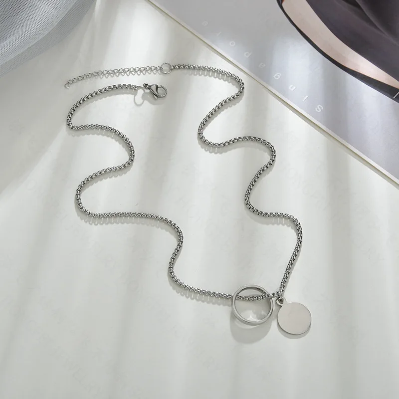

Simple Stainless Steel Titanium Steel Necklace for Men and Women Hip Hop Geometric Round Card Pendant Fine Jewelry New Year Gift