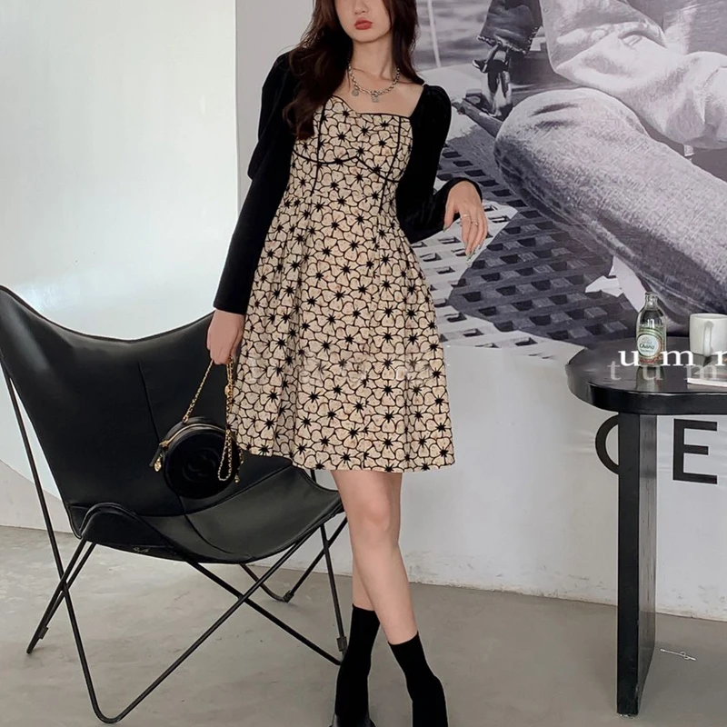 

Vintage Floral Velvet Mini Dress Women Korean Fashion Elegant Gothic Y2K Dress Chic Patchwork Design Evening Party Dress 2021