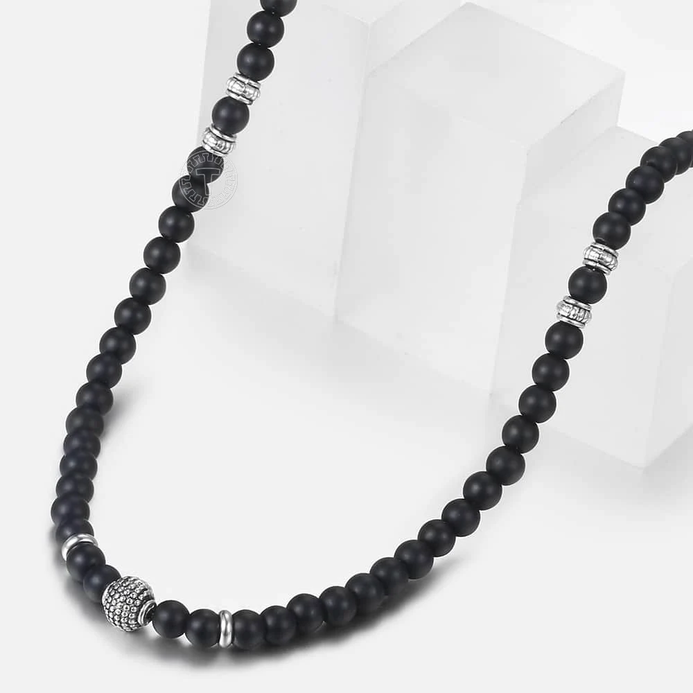 Уникальное мужское ожерелье искусственная подвеска матовое черное из бисера