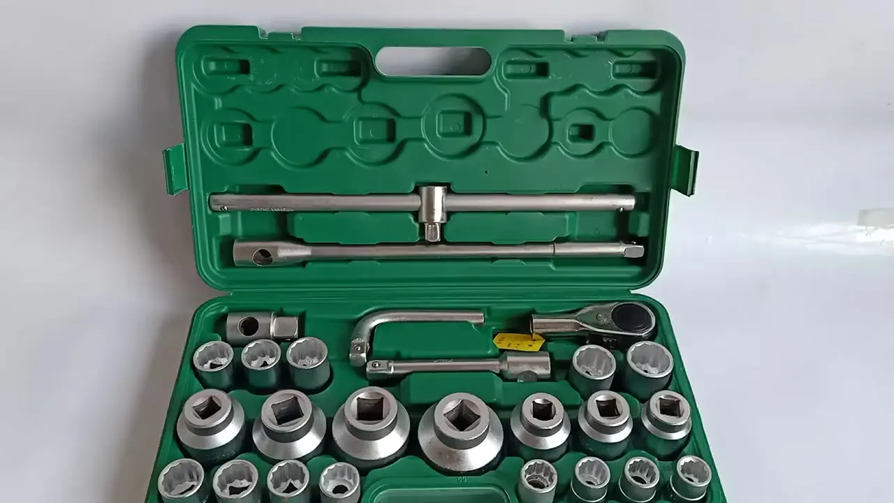 

Heavy-duty Socket Wrench 26-piece Socket Head Car Tire Wrench Tire Repair Tool 12 Angle Sleeve Head