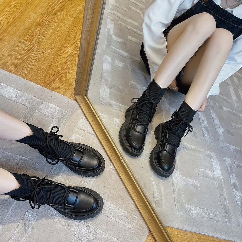 Online Sepatu Bot Musim Gugur Wanita Kaus Kaki Kain Lentur Kasual Wanita Pop Bagus Sepatu Bot Platform Sepatu Wanita Diikat Silang Mode