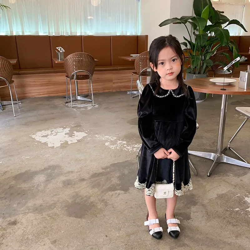 

2021 autumn new children's wear girls' sweet velvet dress autumn lace dress 2-254