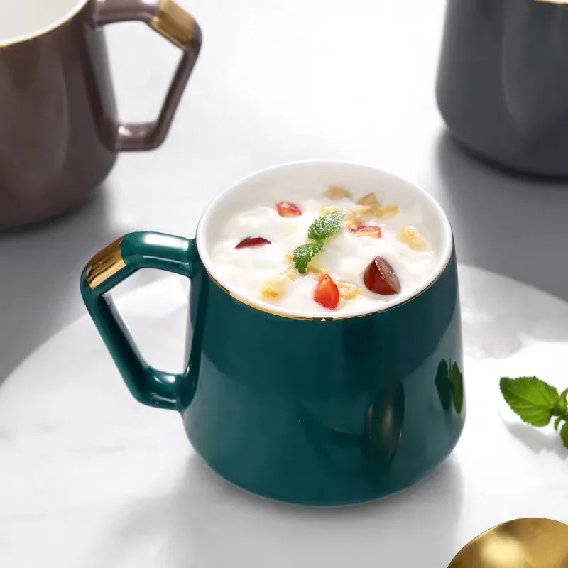 Керамическая кофейная чашка чайная с крышкой и ложкой новая современная