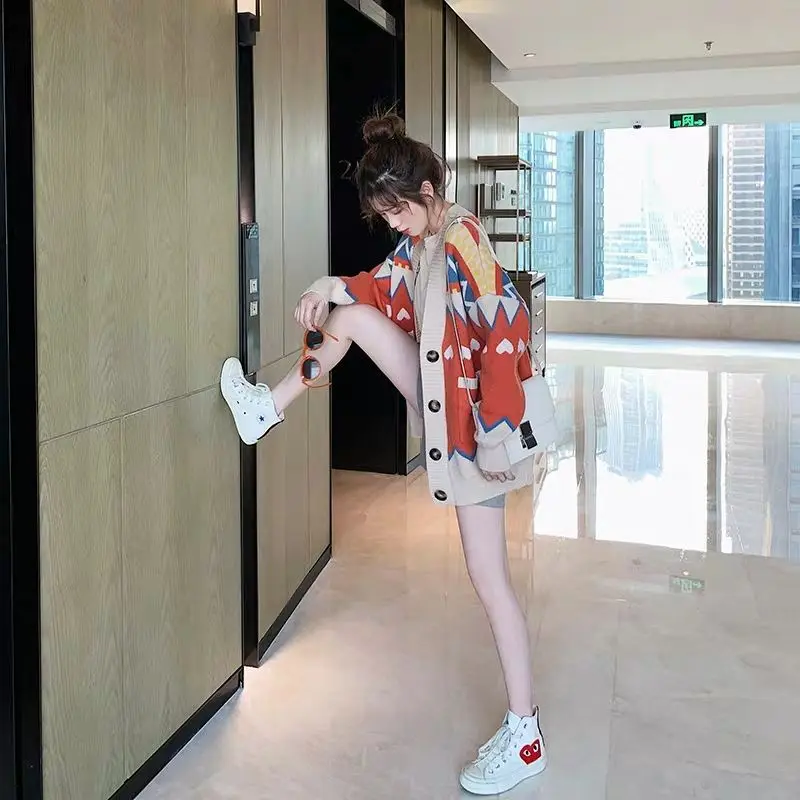 

Autumn and Winter New Sweater Coat Girls' Loose Student Knitted Cardigan