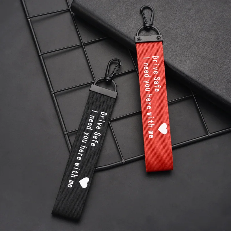 Брелок для ключей лента надпись безопасное вождение мне нужно чтобы вы были
