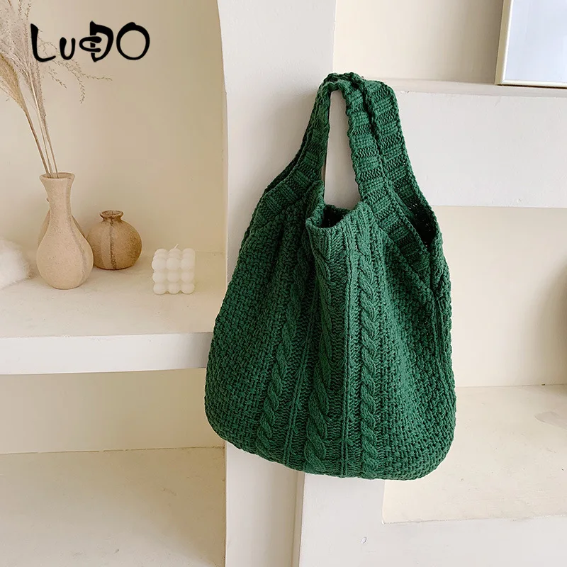 

Брендовая дизайнерская женская сумка на одно плечо, коллекция 2020 года, Осень-зима, женская вязаная Повседневная сумка-шоппер большой емкост...