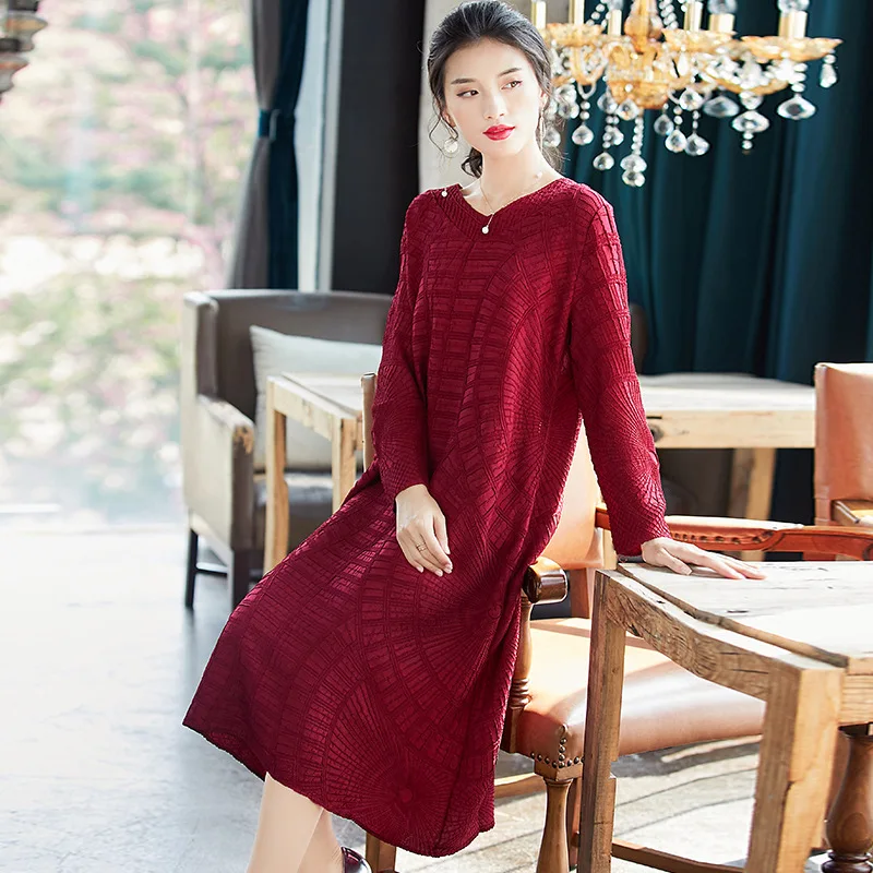 

Heavy industry embroidery large size pleated dress 2020 spring new women's long MIYAKE pleats dress fashion A- line dress