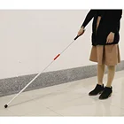 Алюминиевый складной тростник для людей с нарушениями зрения и слепых людей, с лентой на запястье и отражателем (складывается в 4 секции), противоскользящий