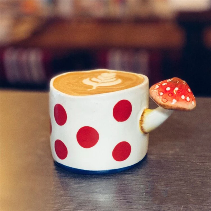 

Cartoon cute mushroom cup coffee cup ceramic mug office home breakfast cup creative hand-painted mug for friends and relatives