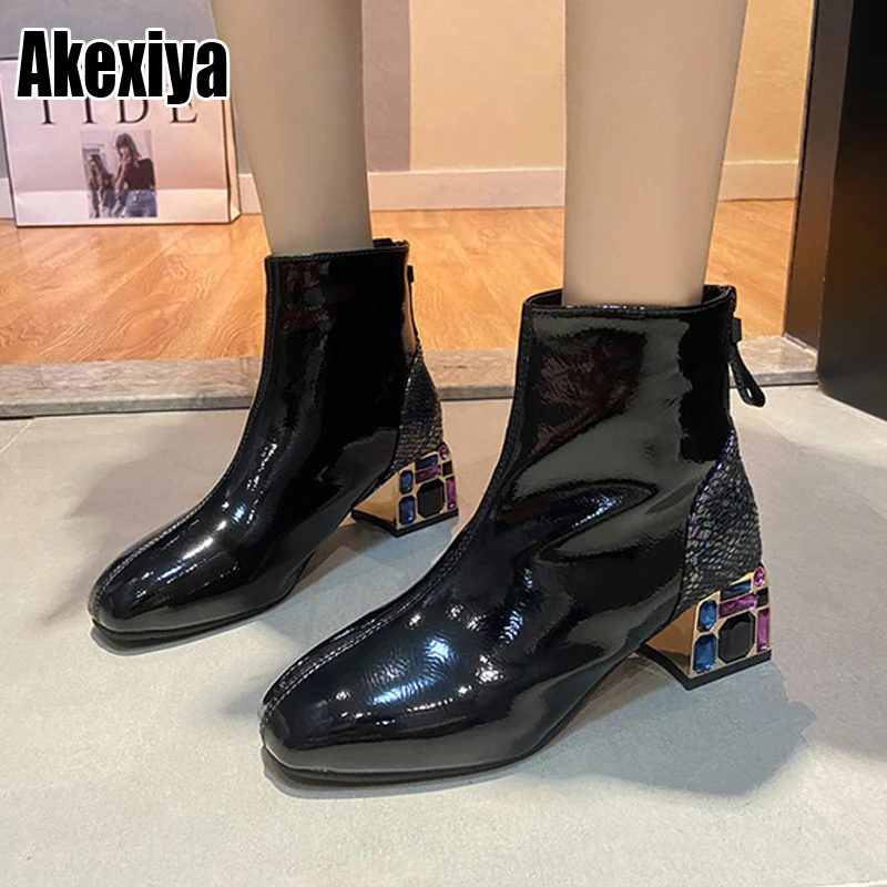 

Женские ботильоны со стразами, черные, на высоком каблуке, с острым носком, для офиса и вечеринки, для зимы