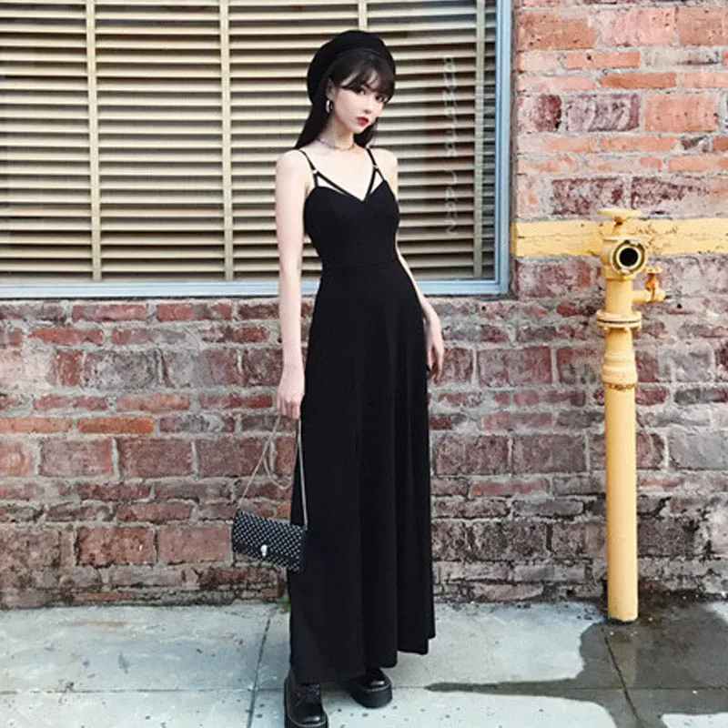 

Japanese Punk Gothic Dress Women Elegant Wear Dark Halter High Waist Split Party Club Dress Sexy Deep V-Neck Black Summer Dress