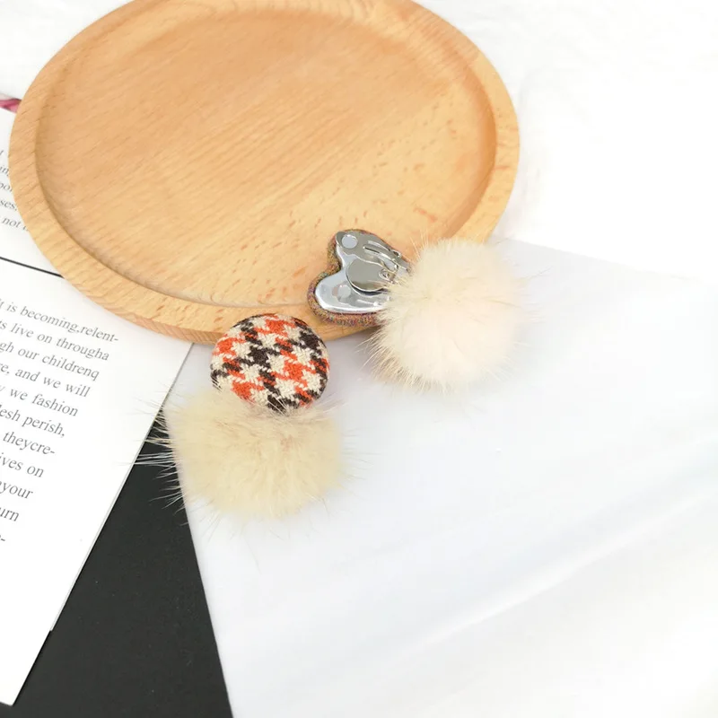 Женские винтажные серьги в форме сердца Gebu простые Корейском стиле Осень