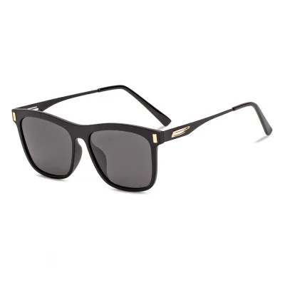 

New sunglasses men's fashion polarized men's box trend sunglasses TR90 ultra-light sports sunglasses
